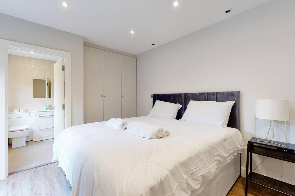Elegant 2Bed Flat 10Min To Wimbledon Tennis Courts لندن المظهر الخارجي الصورة