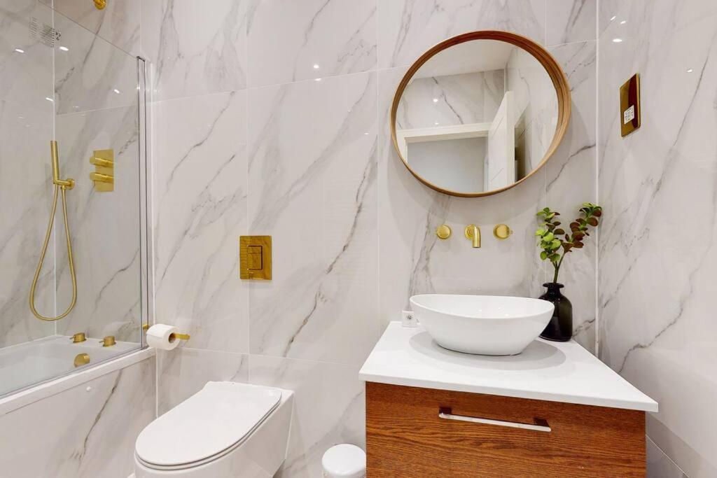 Elegant 2Bed Flat 10Min To Wimbledon Tennis Courts لندن المظهر الخارجي الصورة